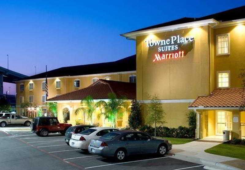 Towneplace Suites By Marriott San Antonio Airport Exterior photo